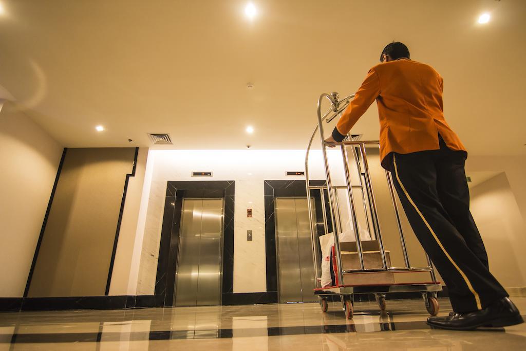 Hotel Diradja Джакарта Экстерьер фото