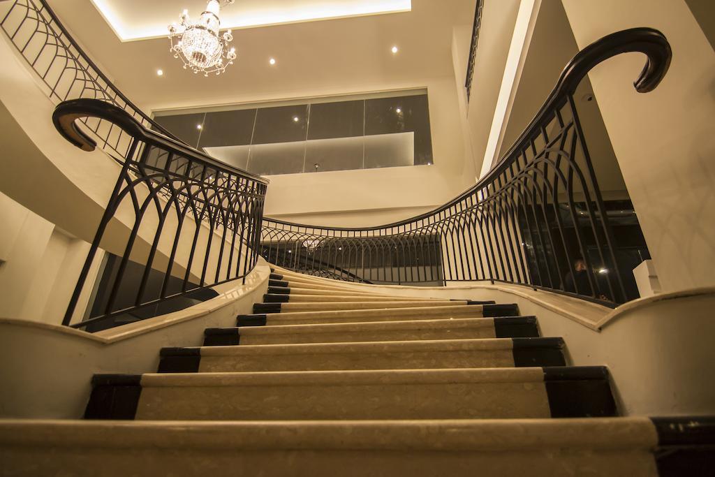 Hotel Diradja Джакарта Экстерьер фото