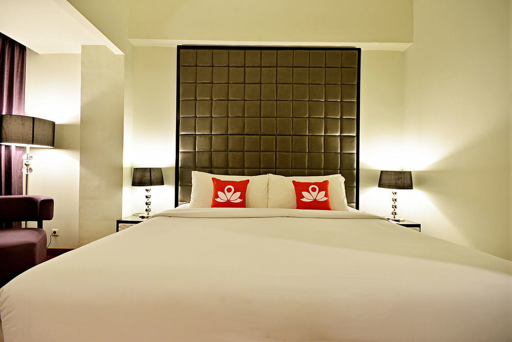 Hotel Diradja Джакарта Экстерьер фото
